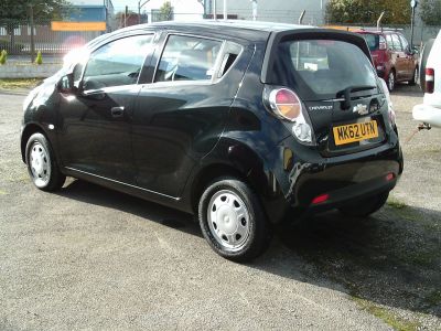 Chevrolet Spark 1.0i + 5dr Hatchback Petrol Metallic Black