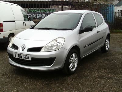 Renault Clio 1.2 16V Extreme 3dr Hatchback Petrol Silver