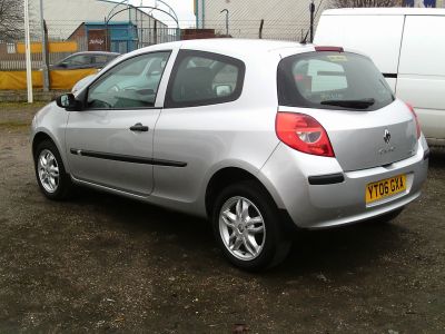 Renault Clio 1.2 16V Extreme 3dr Hatchback Petrol Silver