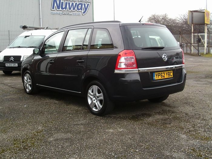 Vauxhall Zafira 1.6i [115] Exclusiv 5dr MPV Petrol Metallic Grey